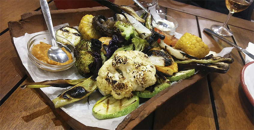 La parrillada de verduras del restaurante La Cabaña