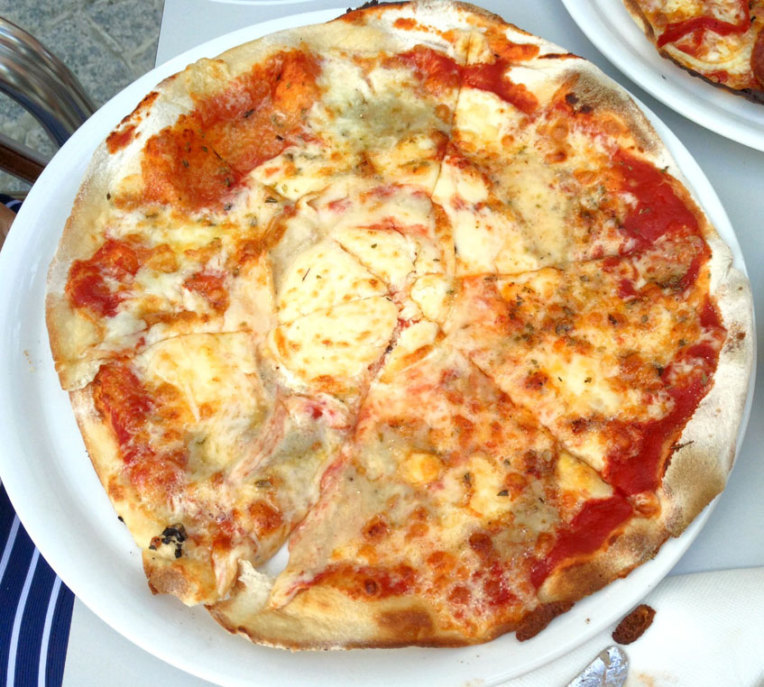 La pizza de la tratoria Allora fotografiada por Mariano del Rio. 