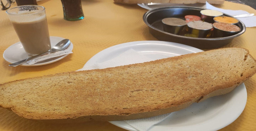 Catorce desayunos gigantes que tienes que probar en la provincia de Cádiz