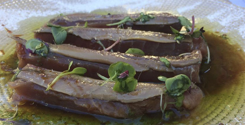 El sashimi de atún con anchoas de La Espartería
