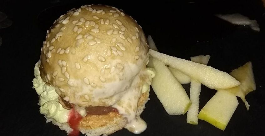 El trampantojo de hamburguesa de Charlotte Santa María del Mar