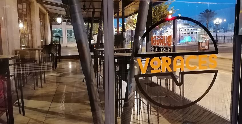 El Lucero ha reabierto transformado en la hamburguesería gourmet Voraces