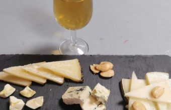 Maridaje de cinco quesos y vinos en El Duende de El Puerto