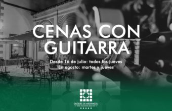 Cenas con guitarra en Hotel Duques de Medinaceli