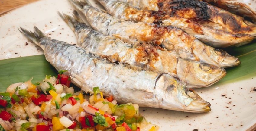 Espetos de sardinas con chalaquita de Musalima de Cádiz