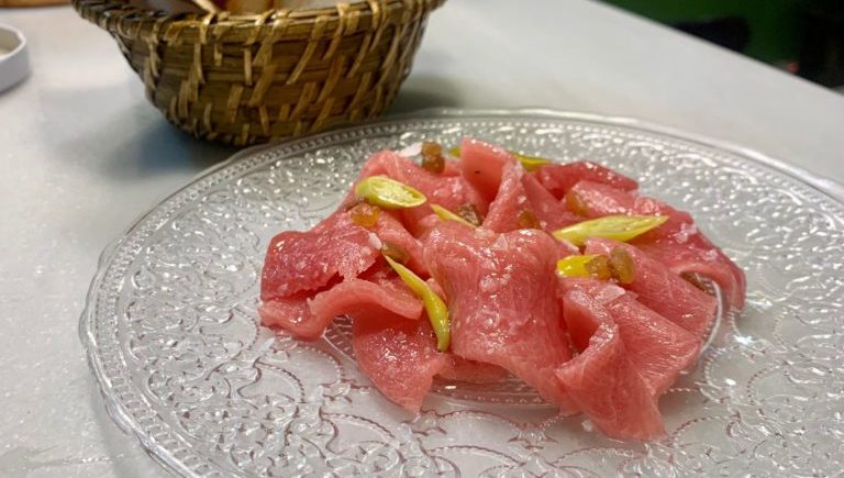 Sashimi de ventresca de atún rojo de Gadira en La Sorpresa de Cádiz