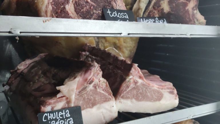 Txuleta de cerdo ibérico madurada en Arsenio Manila de Cádiz