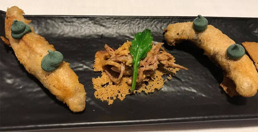 Huevas de caballa en tempura e la Curiosidad de Mauro. La foto es del tapatólogo Antonio Colsa