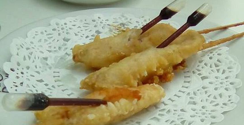 El brochetin de galeras en tempura de El Mirador de Doñana
