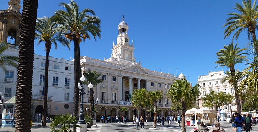 Cádiz distingue a Pedro Hidalgo (Casa Hidalgo) e Isidoro Cárdeno (Cumbres Mayores)