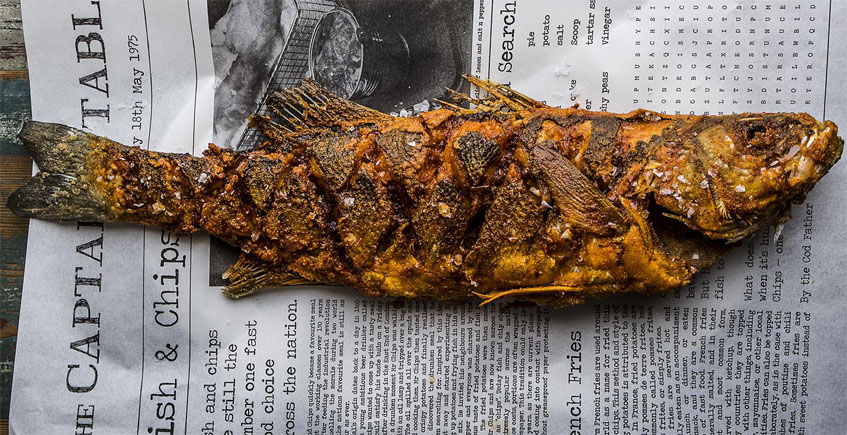 La lubina frita entera. Foto: Cedida por La Taberna del Chef del Mar