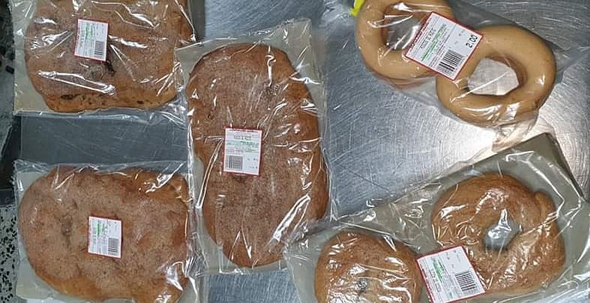 Molletes y pan de Algar, a la venta por internet