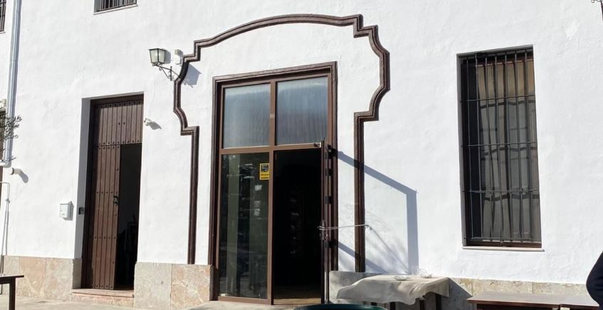 Abre Casa Antonio Vía Verde en Puerto Serrano con una oferta tradicional y de producto