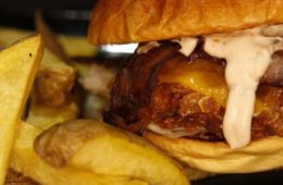 Locura, burgers "con la mayor calidad posible" en Villamartín