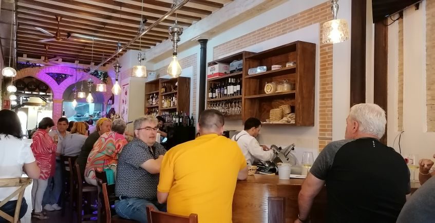 La Tapería de Columela de Cádiz reabre con una nueva gerencia