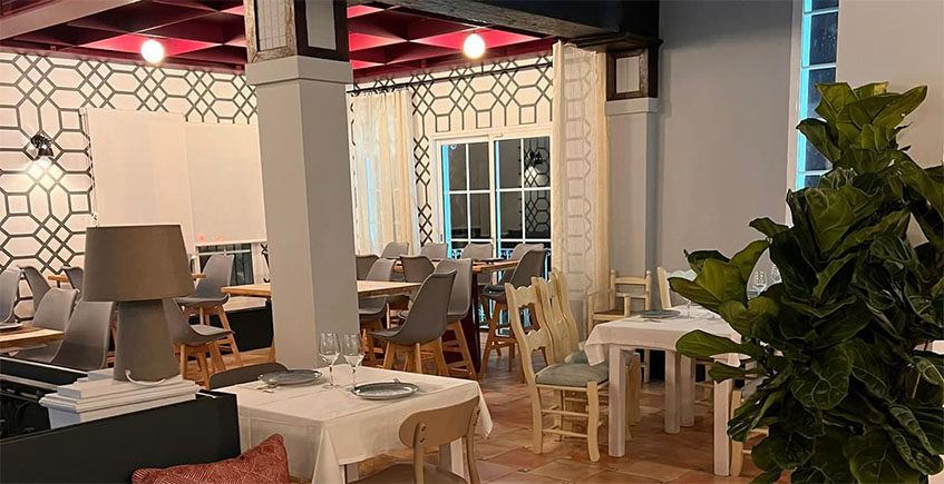 Ático, el nuevo restaurante situado en la planta alta de la cafetería Lidemas de Chiclana