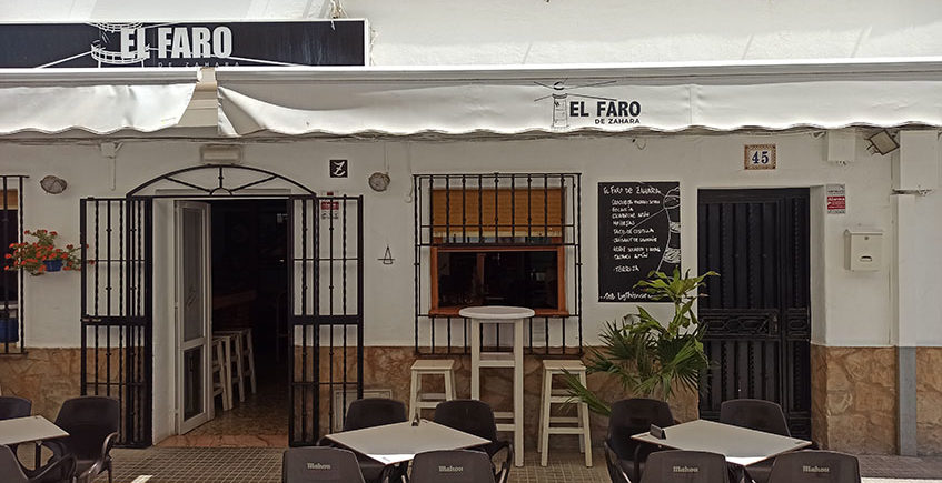 El Faro, el bar diferente de Zahara de los Atunes