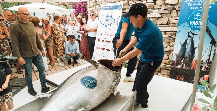 La Traiña de Zahora anuncia su ronqueo inaugural de la temporada del atún